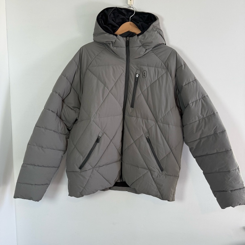 Bass Outdoor Quilted Hooded Puffer Jacket, Size XL, Like New! Offers Welcome